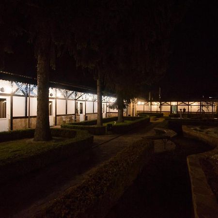 Хуторок Hotel Smila ภายนอก รูปภาพ